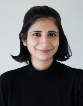 Riya headshot 2022